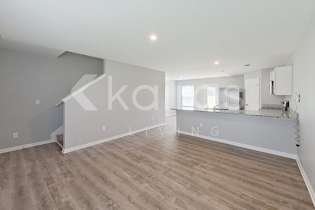 861 VISTAMOUNT PATH