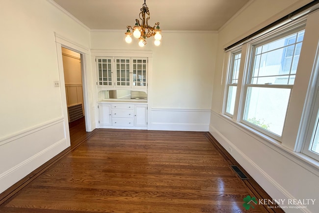 Photo - Spacious 3 Bedroom Home in Sign Hill Neighborhood in South San Francisco