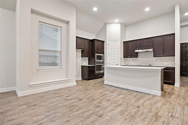 Photo - 2004 Highland Ridge Rd