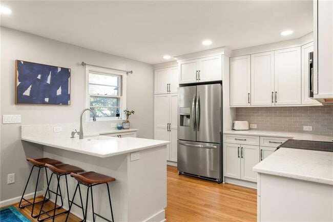 Photo - 811 Whelchel Dr