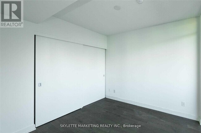 Photo - 25 Richmond St E Unit 1816