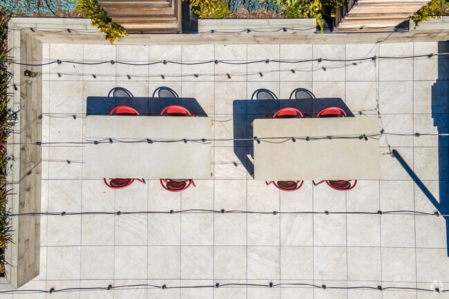 Photo - Lantana Uptown