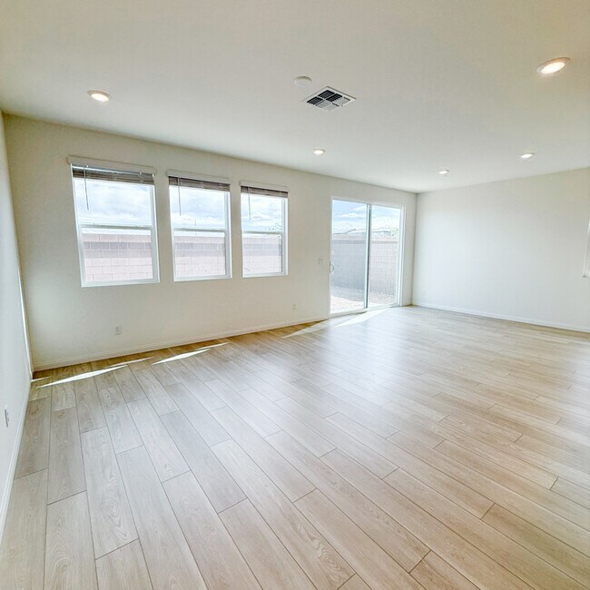 Photo - 7061 Cottage Vis Ave