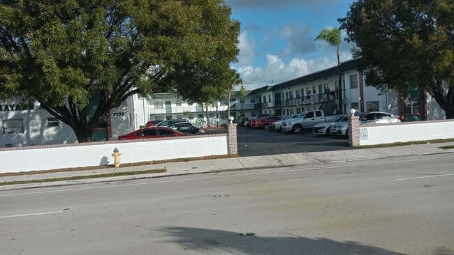 Photo - Trayann Apartments - 7777 Pines Blvd