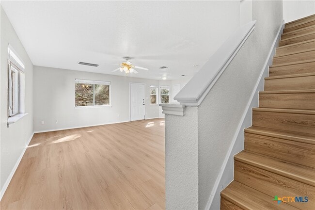 Photo - 867 Sagewood Trail