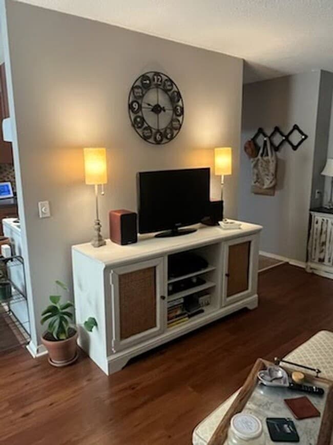 Photo - 1 Bedroom Condo in Hopkins Unit 1006-1