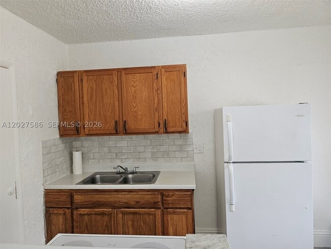 Photo - 709 NE 4th St Unit 2