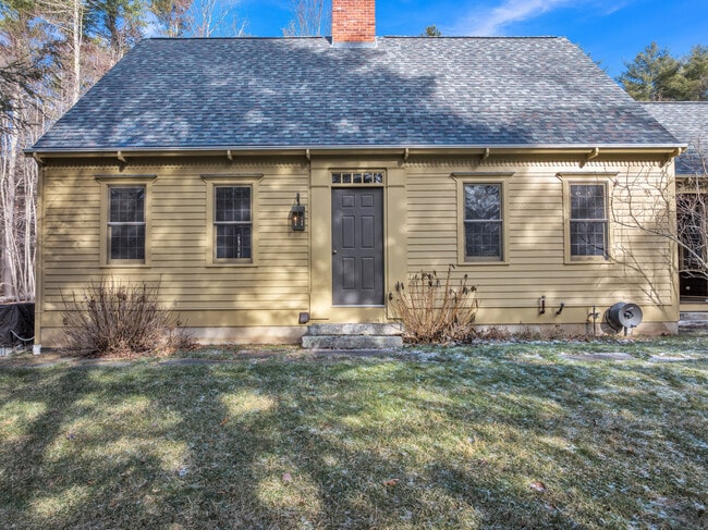 Photo - 73 Champeaux Rd