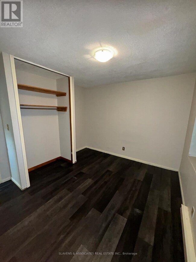 Photo - 45 King Ave E Unité 10