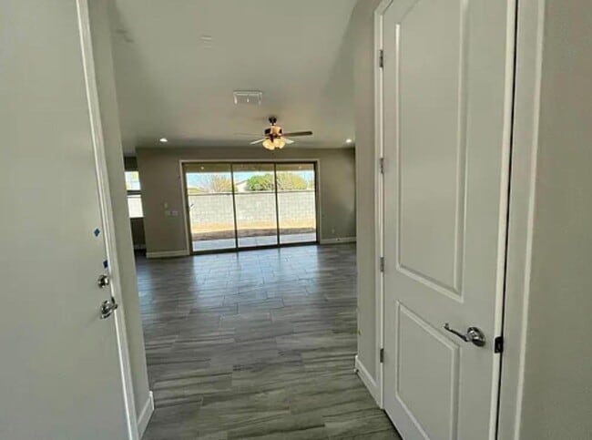 Photo - 628 W Derringer Way