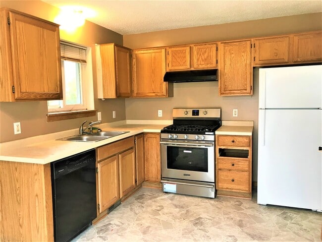 Photo - 9283 Oriole Ln