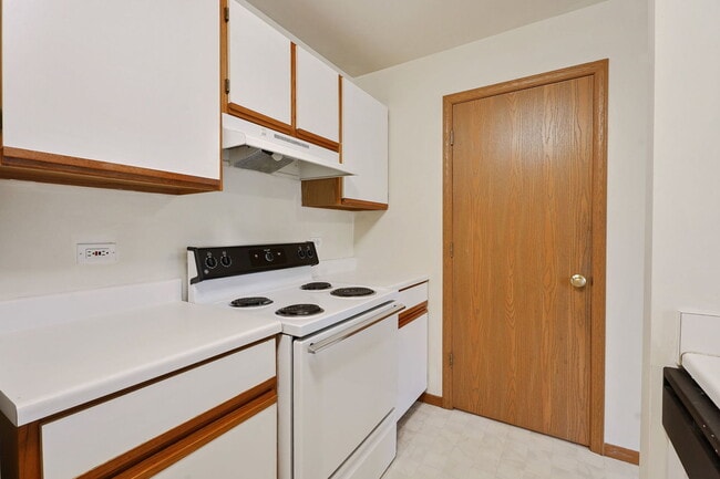 Photo - 330 Leah Ln Unit 2C