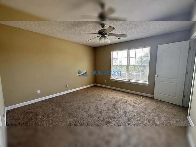 Photo - Fantastic 3BR 2.5 BA Home w/ Granite + Garage in Blue Springs Unit 920