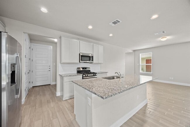 Photo - 213 Graver St