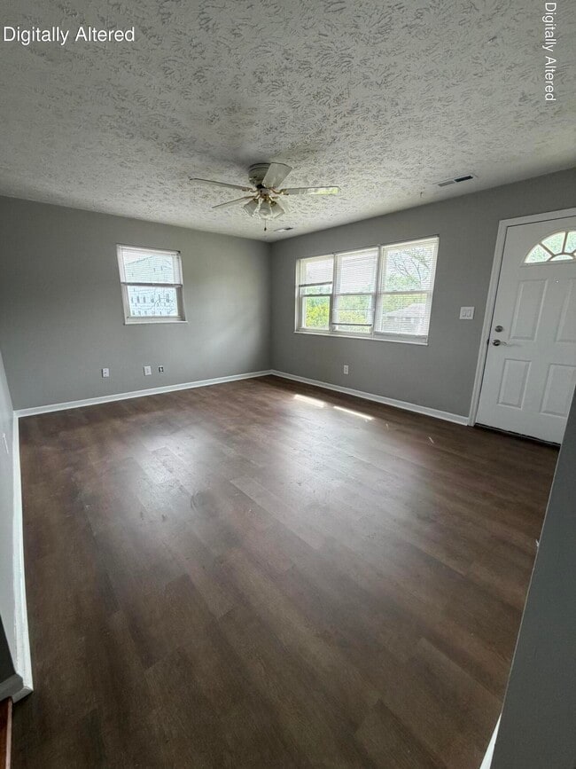 Photo - 3732 Red River Dr