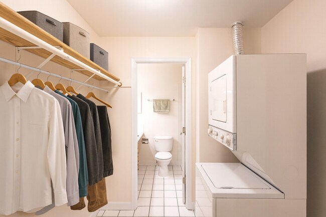 Photo - 5820 Oakwood Dr Unidad 3J