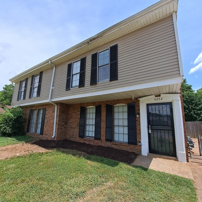 Building Photo - Welcome to 5252 Scottsdale! Rental