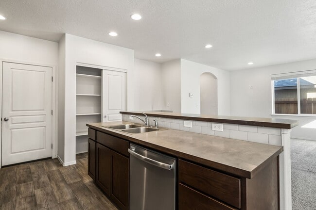 Photo - 3 Bedroom 2.5 Bath Charming Redmond Home