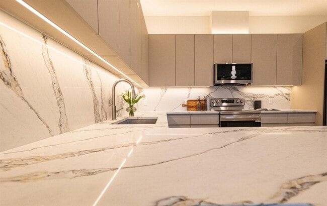 Photo - 1722 SPRINGFIELD Ave Unit 404