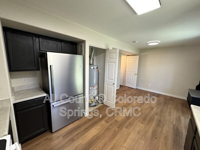 Photo - 235 Ellers Grove