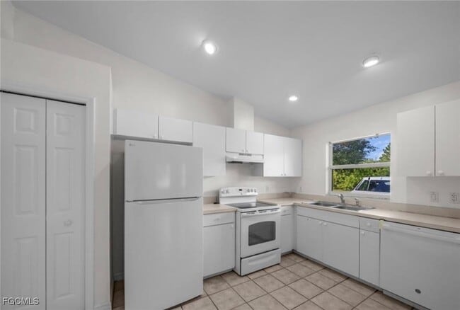 Photo - 1241 Bacon Ave