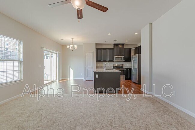 Photo - 125 Middleby Way