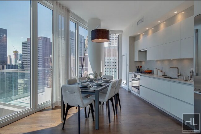 Photo - East 44th Street Unidad 39E
