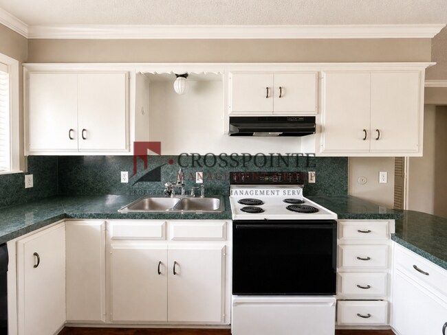 Photo - Tour Today! Studio Apartment in East Tyler! 1/2 Off First Full Months Rent!