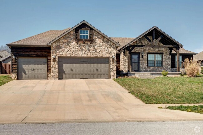 Building Photo - Republic Schools - Gorgeous 3 Bed 2 Bath 3... Rental