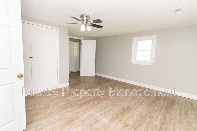 Photo - 278 Hollywood Dr