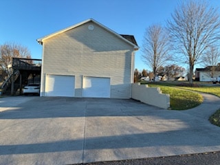 Photo - 5327 Azinger Ln