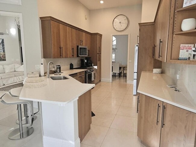 Photo - 132 Thornton Dr