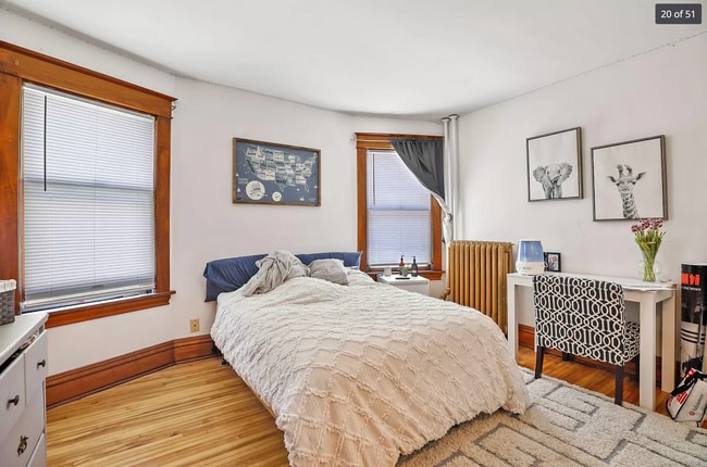 Building Photo - 1607-1609 Van Buren Ave Unit 1607