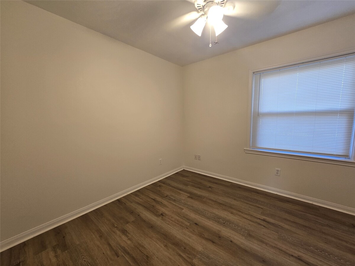 Photo - 107 Tarpon Ave