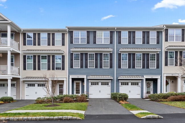 Building Photo - 164 Warrington Round Unit 164