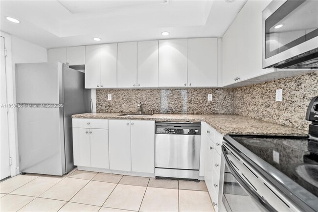 Building Photo - 8650 SW 109th Ave Unit 3-230