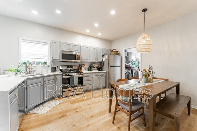 Photo - 2322 N Talbott St