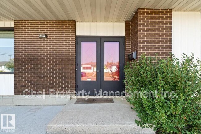 Photo - 8007-8128 128 Ave NW