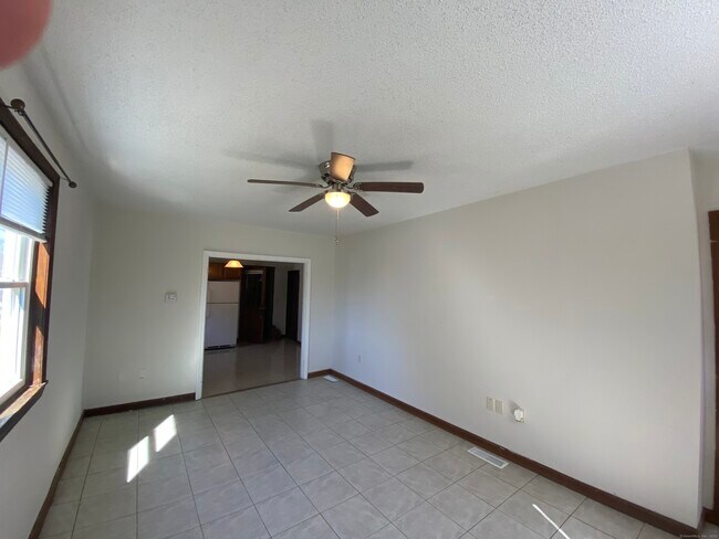 Photo - 35 Kinney St