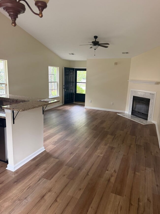 Photo - 4401 Brecon Ln