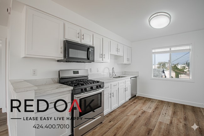 Photo - 1720 Cerritos Ave Unit 7