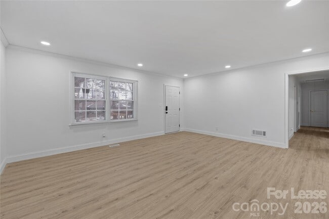 Photo - 631 Townsend Ave
