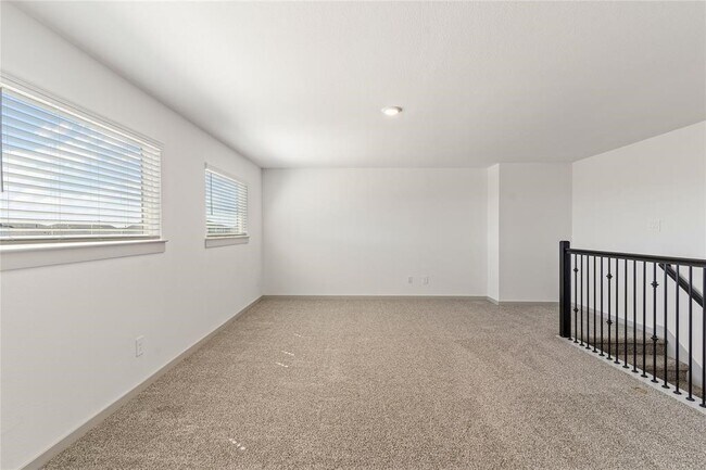 Building Photo - 29318 Hoelzen Holw Dr