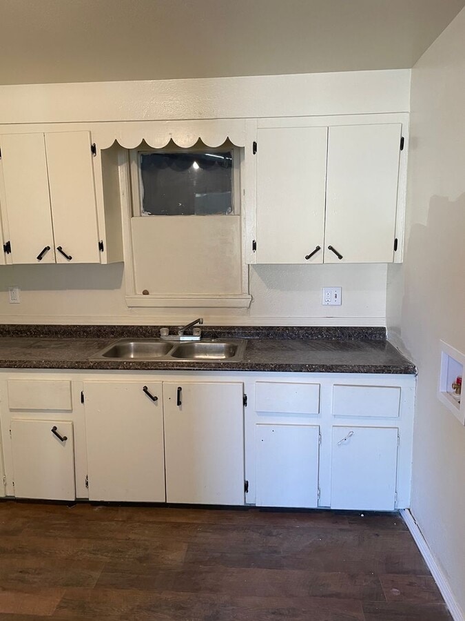 Photo - Affordable 2 Bed / 1 Bath Rental