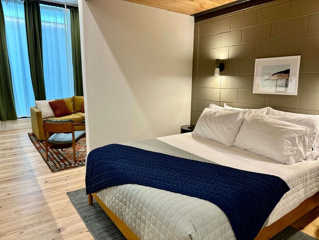 Photo - 1911 3rd Ave N Unidad ID1352419P