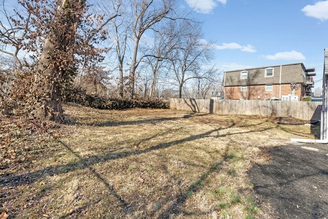 Photo - Newly Renovated Home - Steps Away from KU Med Unidad 3906 Booth