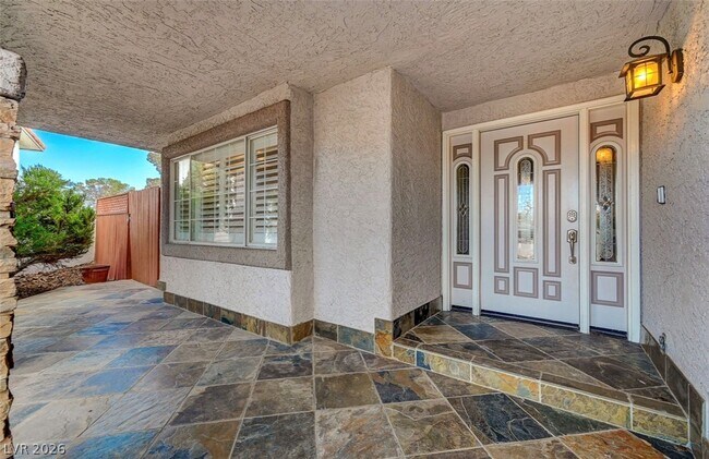 Building Photo - 3880 Leisure Ln