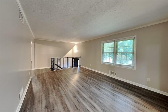 Photo - 1625 Sonya Dr