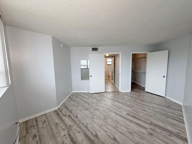 Photo - 1720 N Congress Ave Unit 404