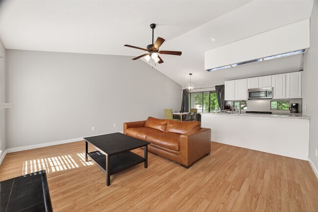 Photo - 2211 S Kirkwood Rd Unit 42